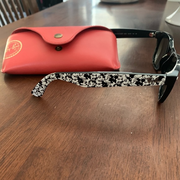 Disney Mickey Mouse Ray Bans - Picture 2 of 3